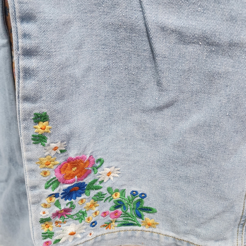 On Hold - Spell Light Blue Wanderlust Floral Embroidered Jeans - Picture 5 of 13